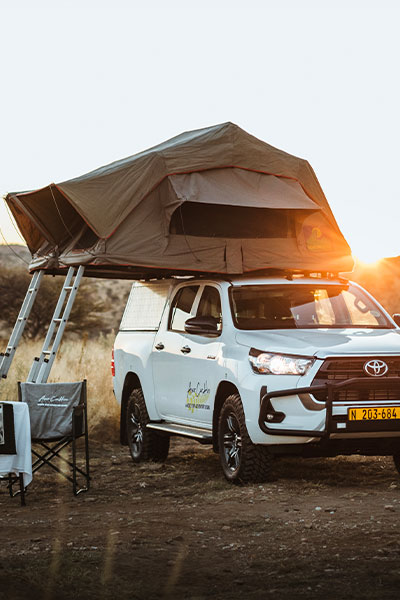 Asco Budget 4x4-terreinwagen voor self-drive verhuur voor 1&ndash;2 personen met daktent