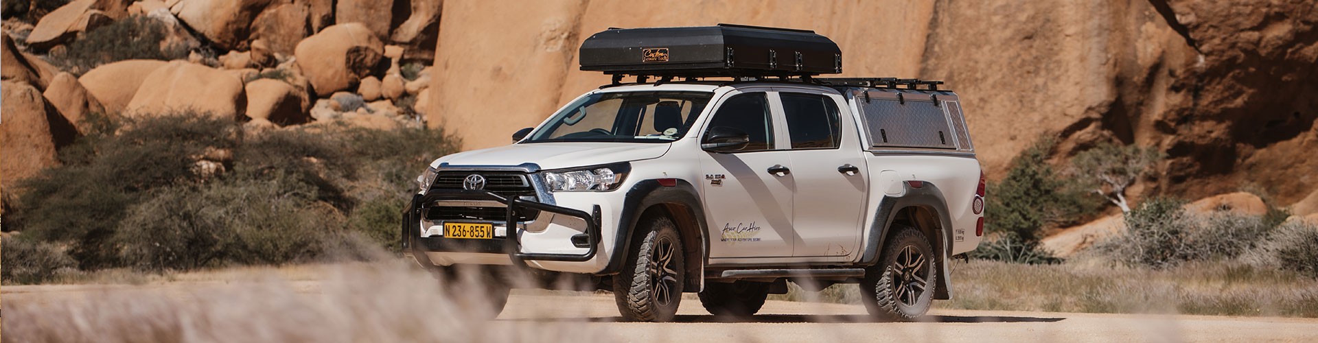 Asco Car Hire 4x4-huurauto met daktent voor een self-drive-avontuur bij Spitzkoppe in Damaraland