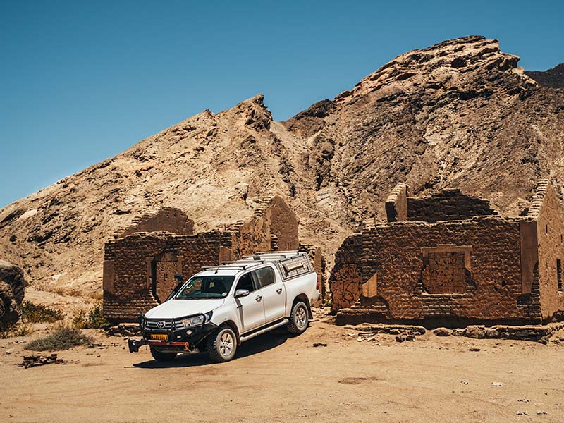 Autovermietung-Namibia-4×4-Geländewagen ohne Campingausrüstung
