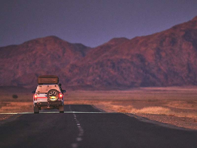 Budget-autoverhuur-namibië-4×4-kampeeruitrusting-3-tot-5-personen