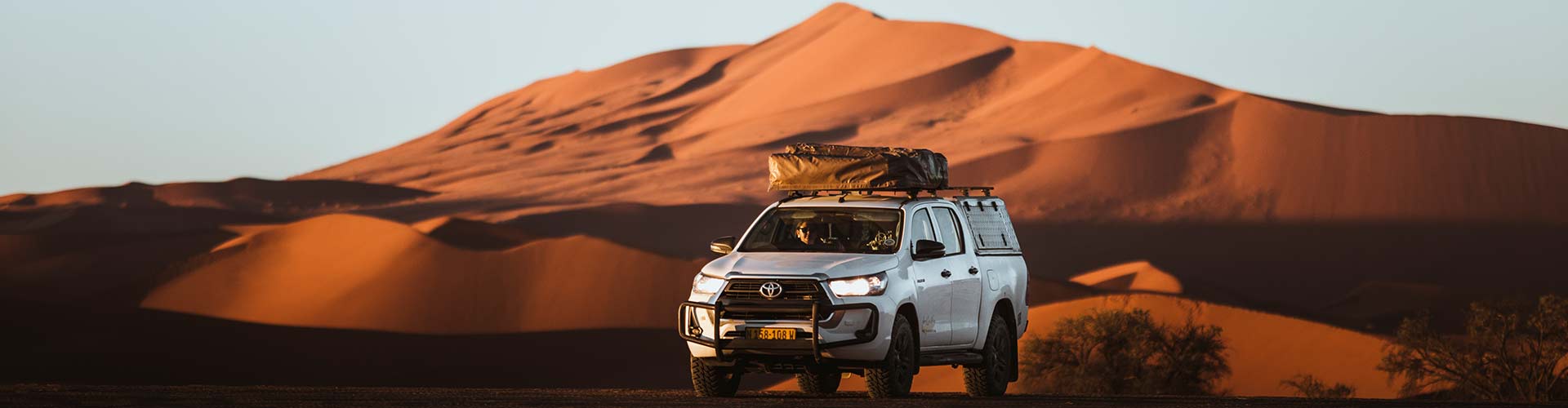 autohuur-namibië-4×4 off-road met volledige kampeeruitrusting 